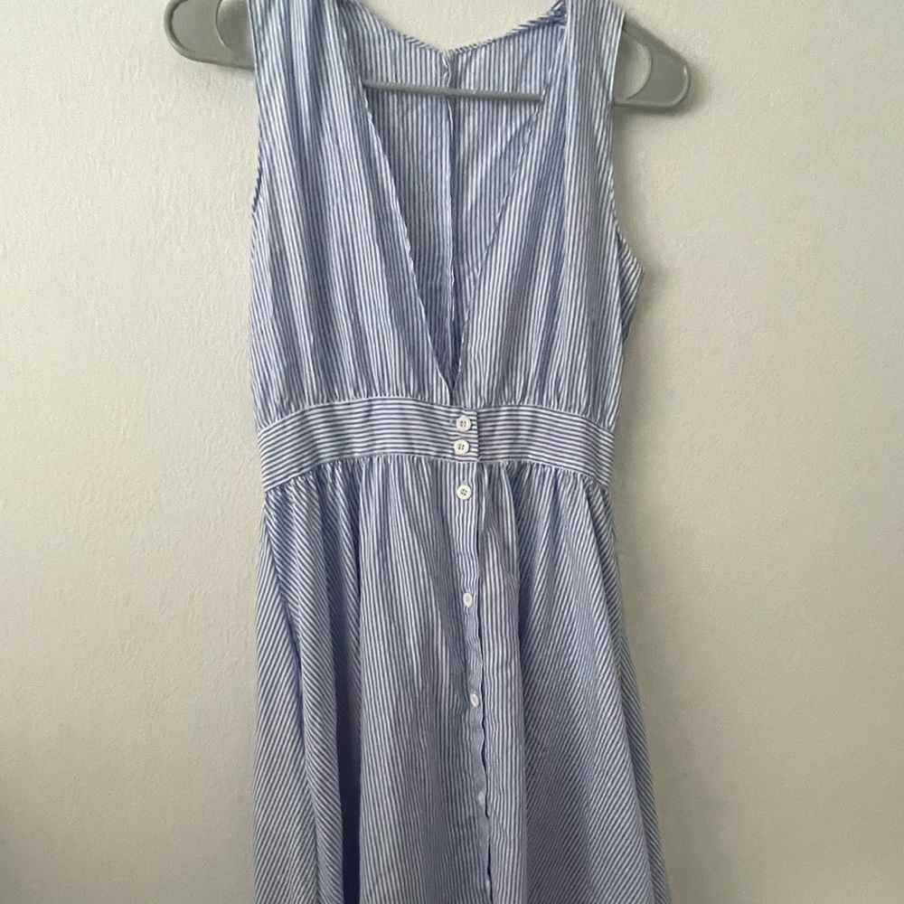 blue sleeveless dress 😁